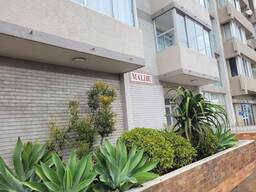 2 Bedroom Apartment to Rent in Humewood