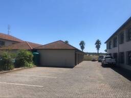 2 Bedroom Apartment to Rent in Kwelera