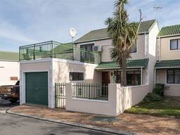 2 Bedroom Duplex in Heritage Park at The Vines Estate