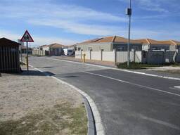 Affordable 2 Bedroom Townhouse in Strandfontein
