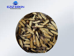 Roots and rhizomes of licorice, cut into small pieces.