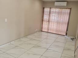 Three Bedroom House To Rent In Monument Heights